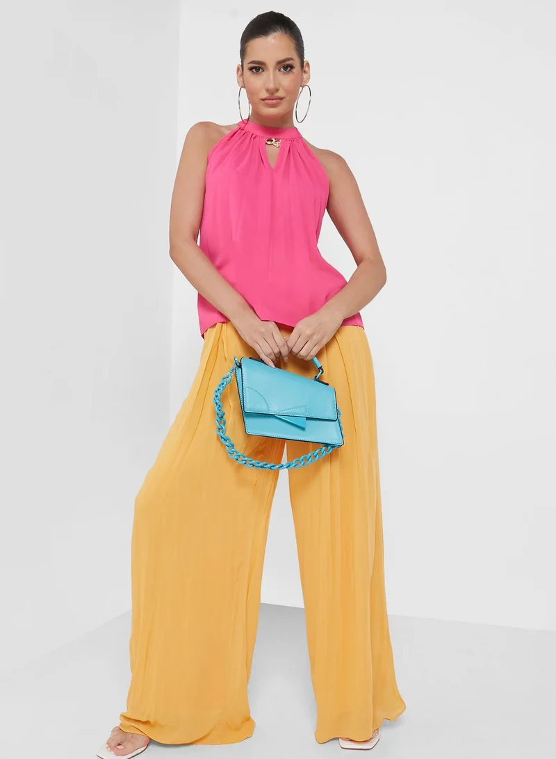 MIZALLE Keyhole Halter Neck Top