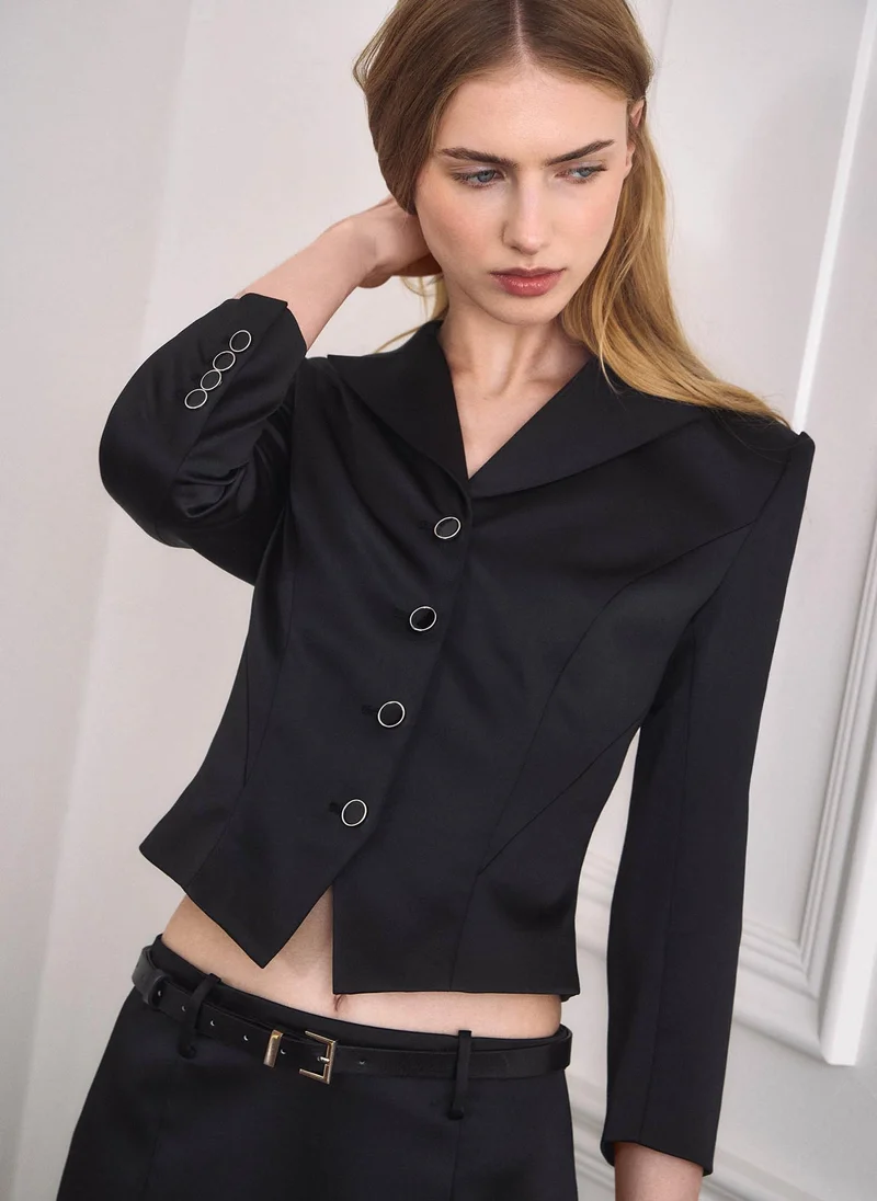 Lichi  Fitted jacket in smooth fabric with cropped sleeves for Women | Best Price UAE