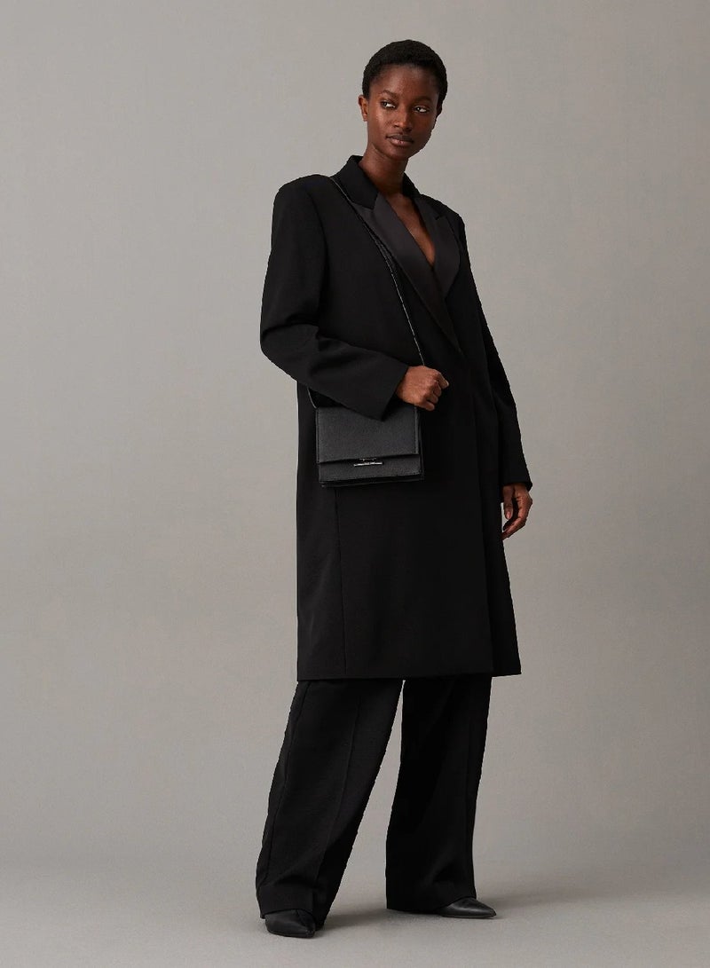 كالفن كلاين شنطة كروس من جلد سافيانو - Image 5