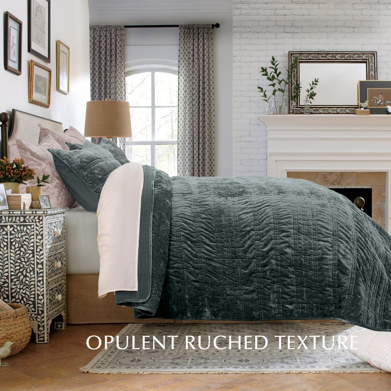 EVERGRACE Luxury Ruched Velvet Quilt King Size, Ultra Soft Bedspread Coverlet Set, Lightweight Velvet Comforter, Quilted Bedding Cover with 2 Matching Shams for All Season, Dark Green - Image 3