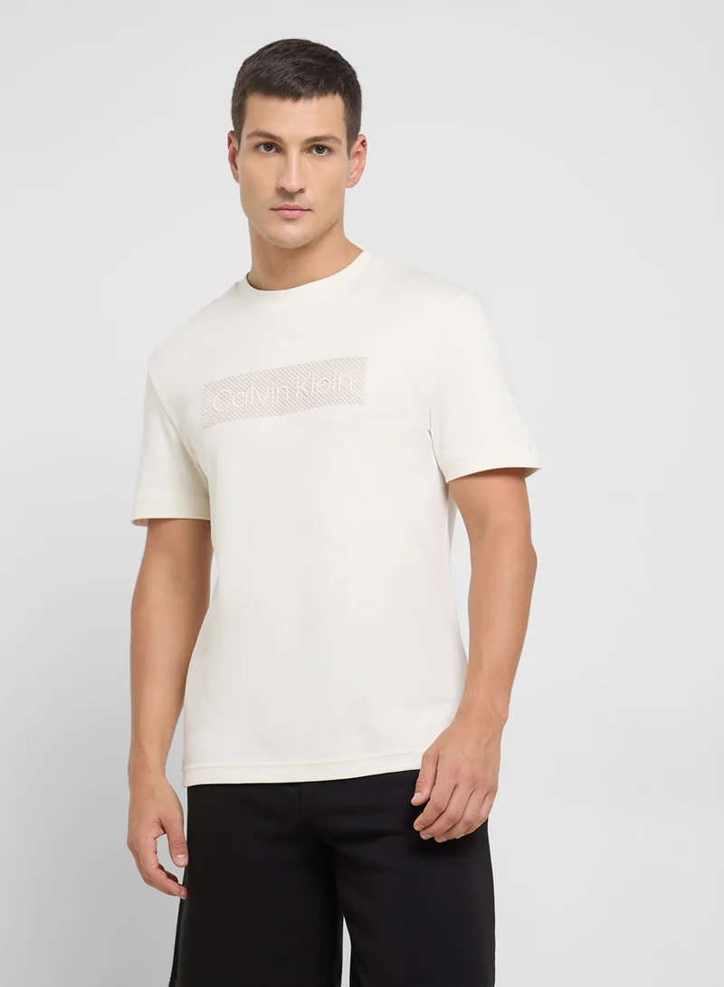 كالفن كلاين Logo Crew Neck T-Shirt