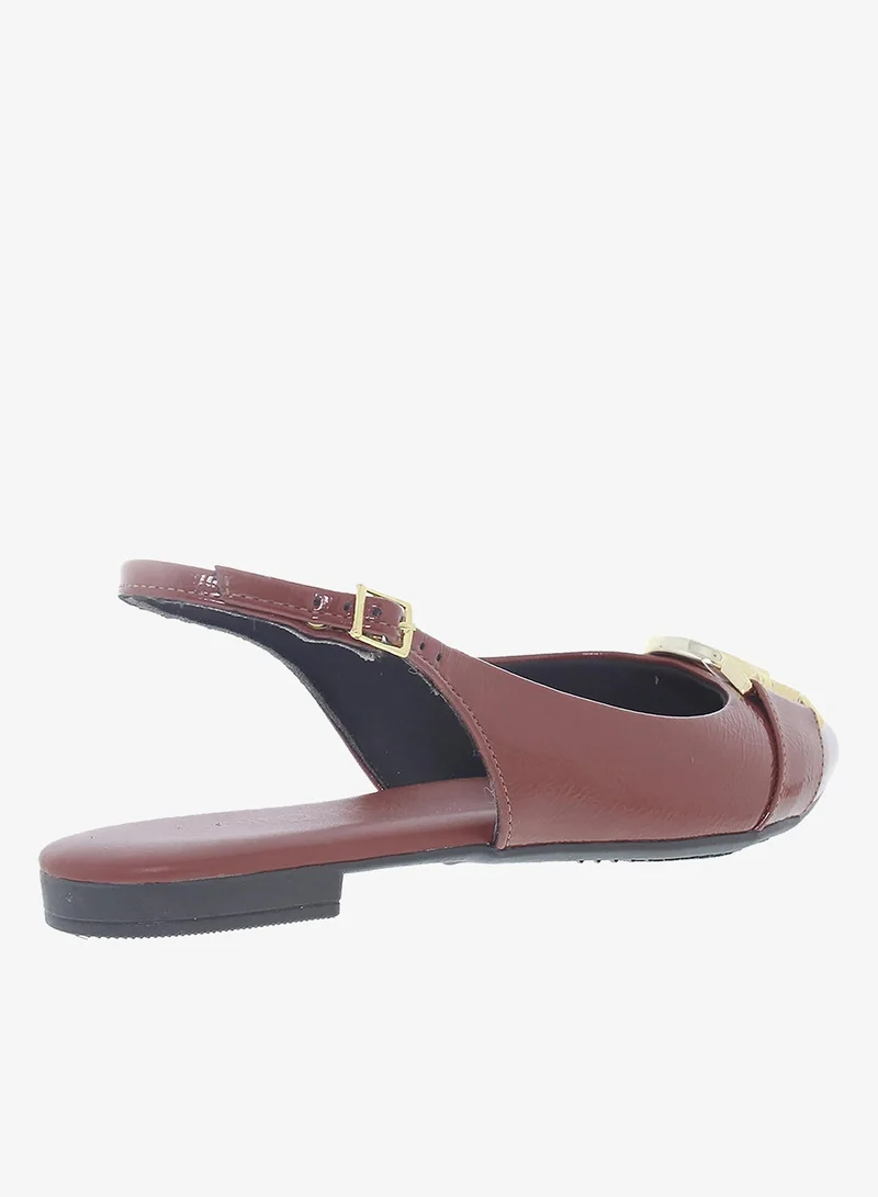 Beira Rio Brown Beira Rio Women’s Flat Sandals with Back Strap – Secure Fit and Lightweight Daily Wear for Women | Best Price UAE