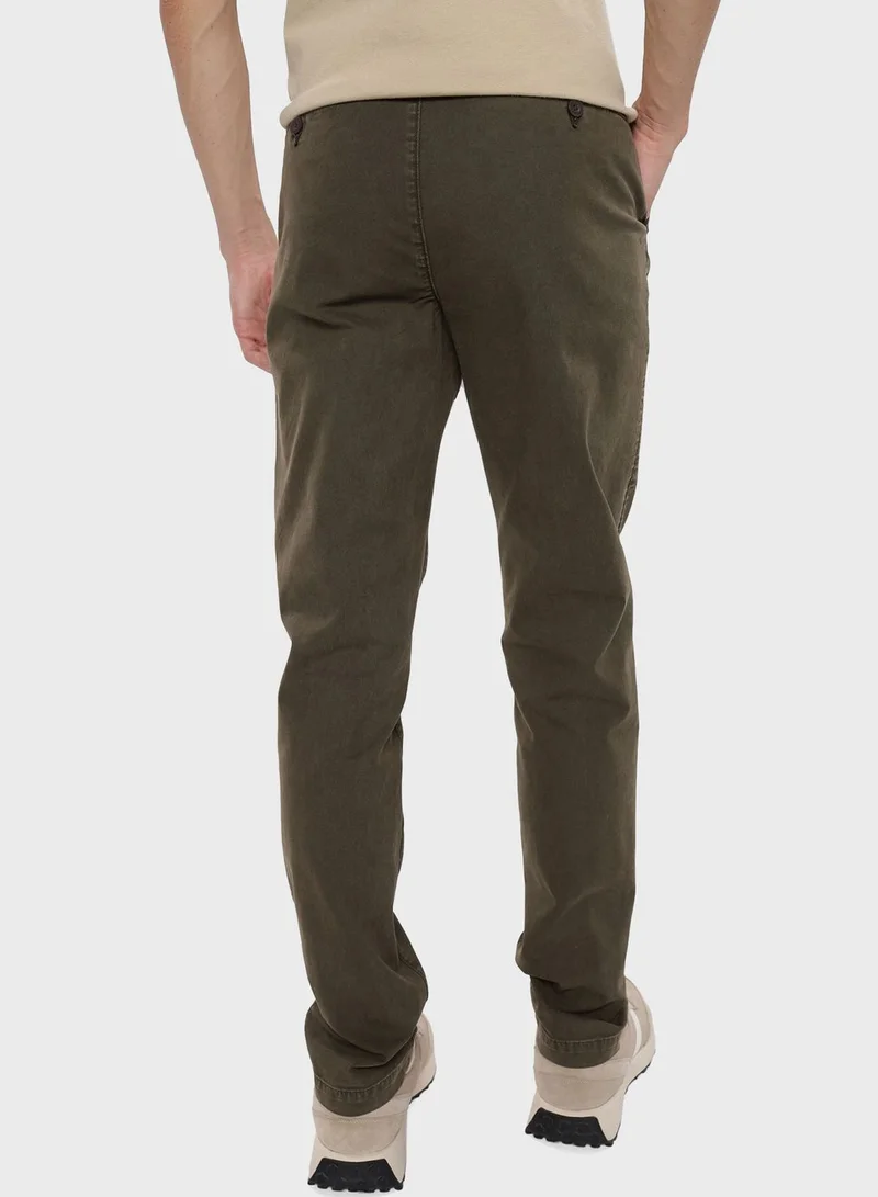 American Eagle Essential Chino Pants