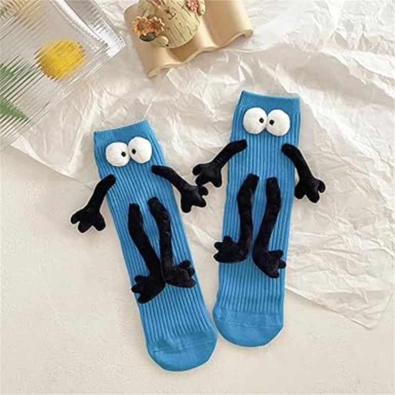 Unisex Magnetic Holding Hands Funny Couple Socks for Holidays - Image 4