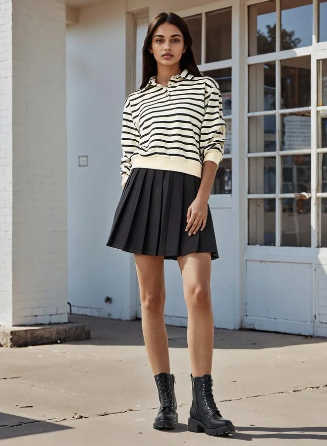 اس بي كاركترز سويت شيرت بياقة مطرز بتوم وجيري