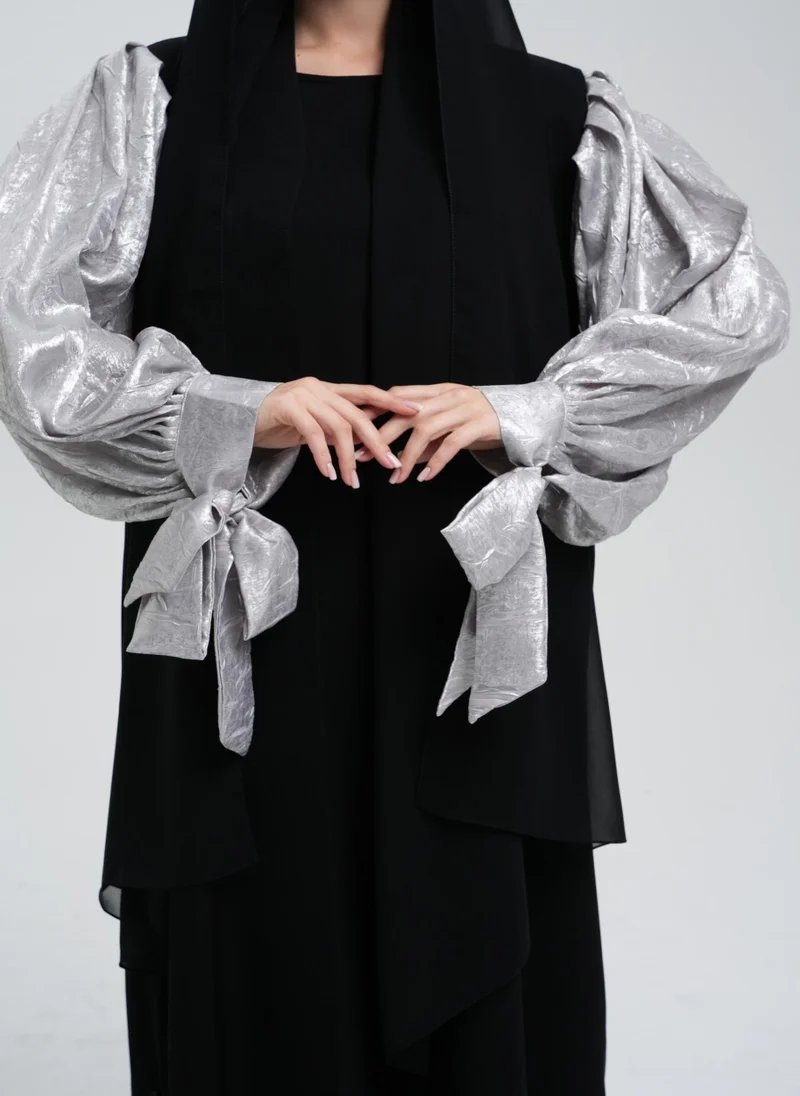 Meem by Mariyah Front open abaya with cuff sleeves