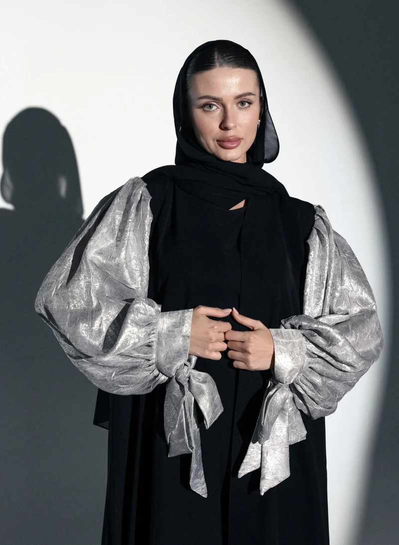 Meem by Mariyah Front open abaya with cuff sleeves