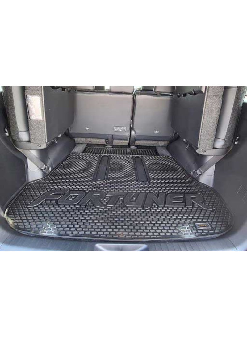  م م ذ ح م ش ﻦﻔﻳرد بطانة سجادة صندوق الأمتعة المطاطية لسيارة فورتشنر GD6 وفتحات المقعد اليسرى - Image 2