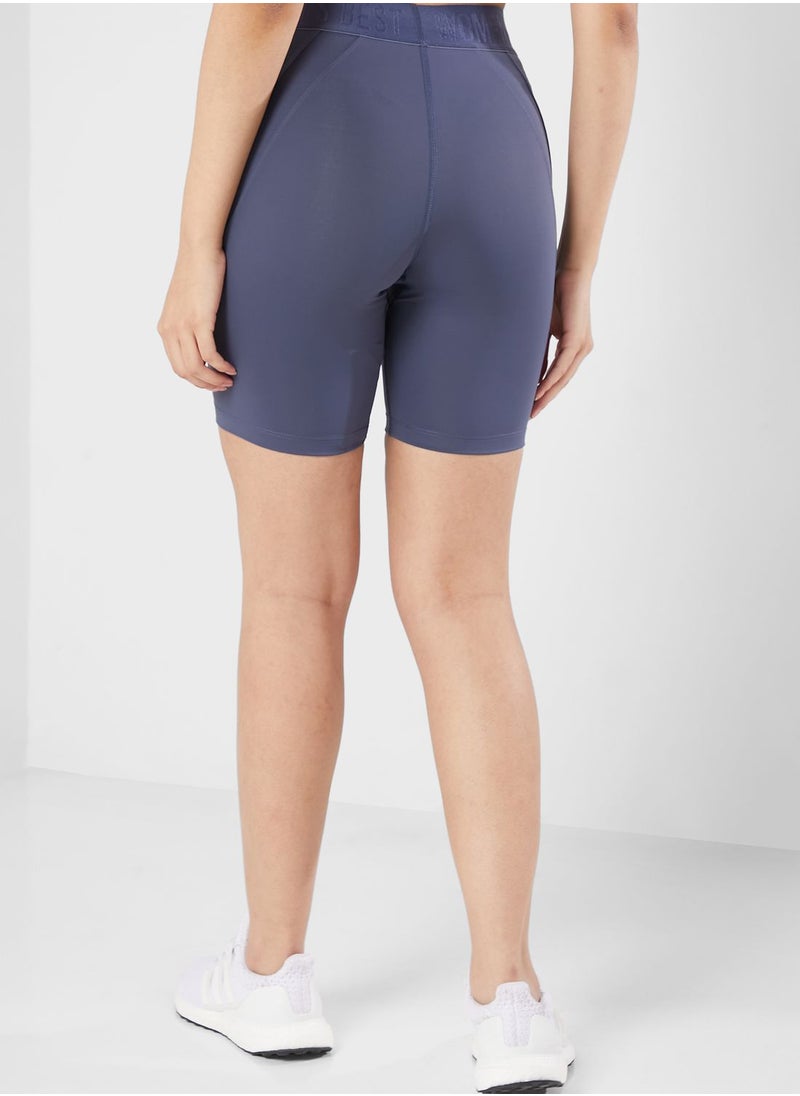 Womens Best - Hold Cycling Shorts - Image 1