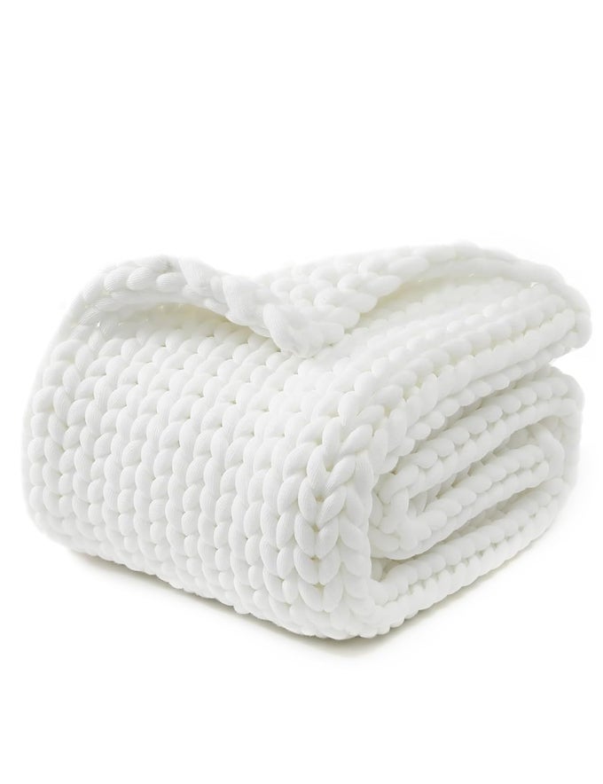 CHUNKY THROW BLANKET MEDIUMWEIGHT HAND KNITTED SKIN FRIENDLY VENTILATED AND BREATHABLE MACHINE WASHABLE HOME DCOR PIECE FOR COUCH SOFA AND BED WHITE 50X70 INCH