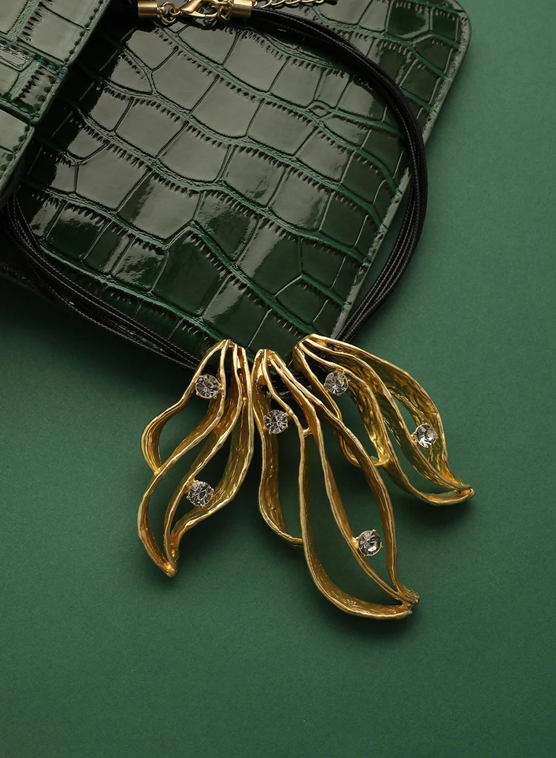 SOHI Radiant Reverie Statement Artificial Necklace Jewellery