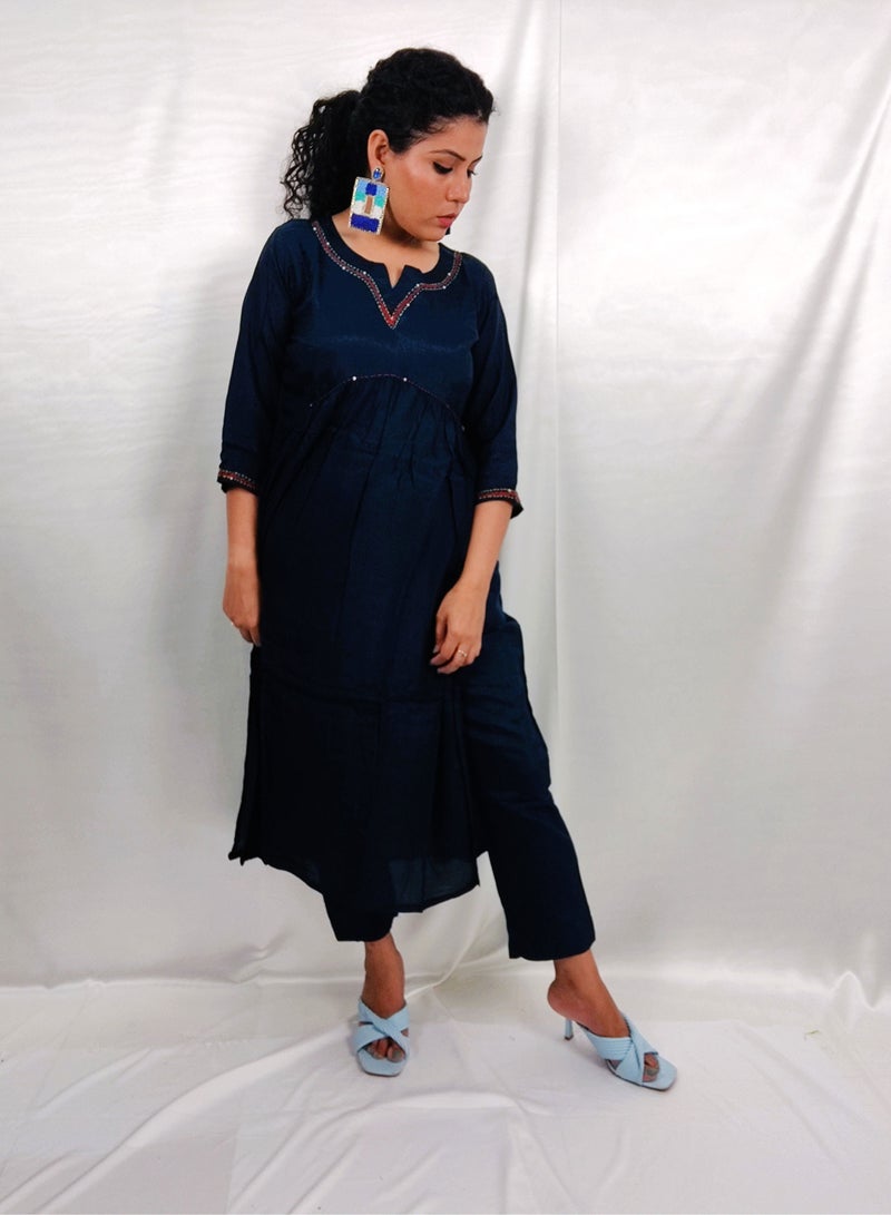 PRIYA’S PANACHE PRIYA'S PANACHE Blue Muslin Straight Kurta Pant Set with Printed Dupatta – Ethnic Festival & Partywear for Women - Image 3
