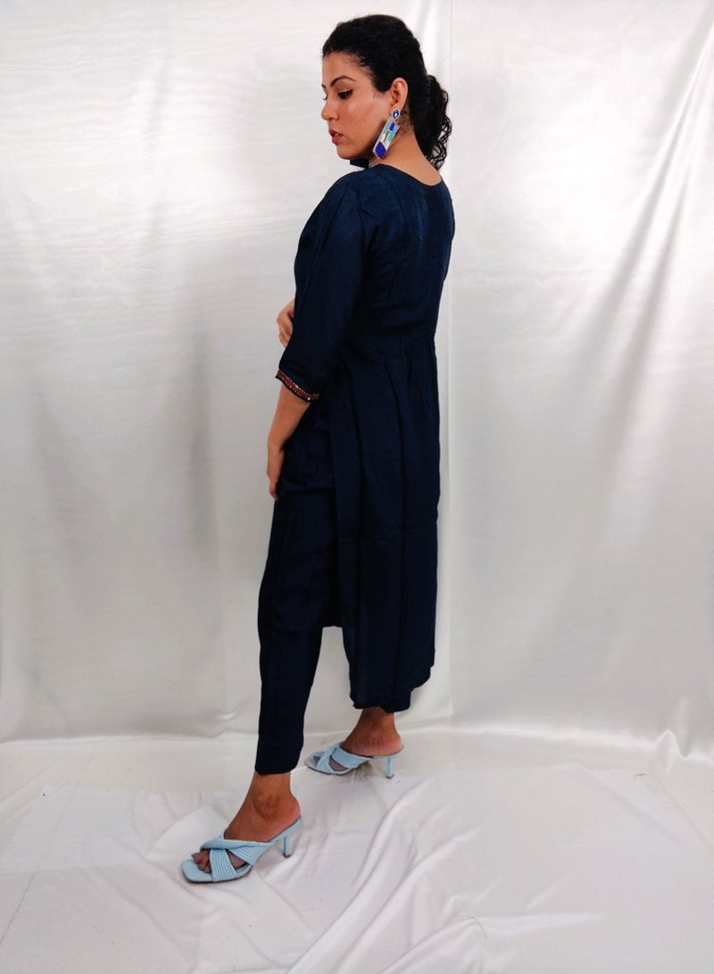 PRIYA’S PANACHE PRIYA'S PANACHE Blue Muslin Straight Kurta Pant Set with Printed Dupatta – Ethnic Festival & Partywear for Women - Image 5