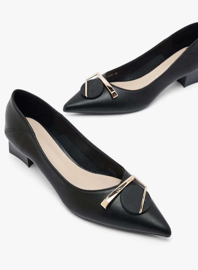 ايلا باليرينا بحزام مزين بإبزيم ذهبي