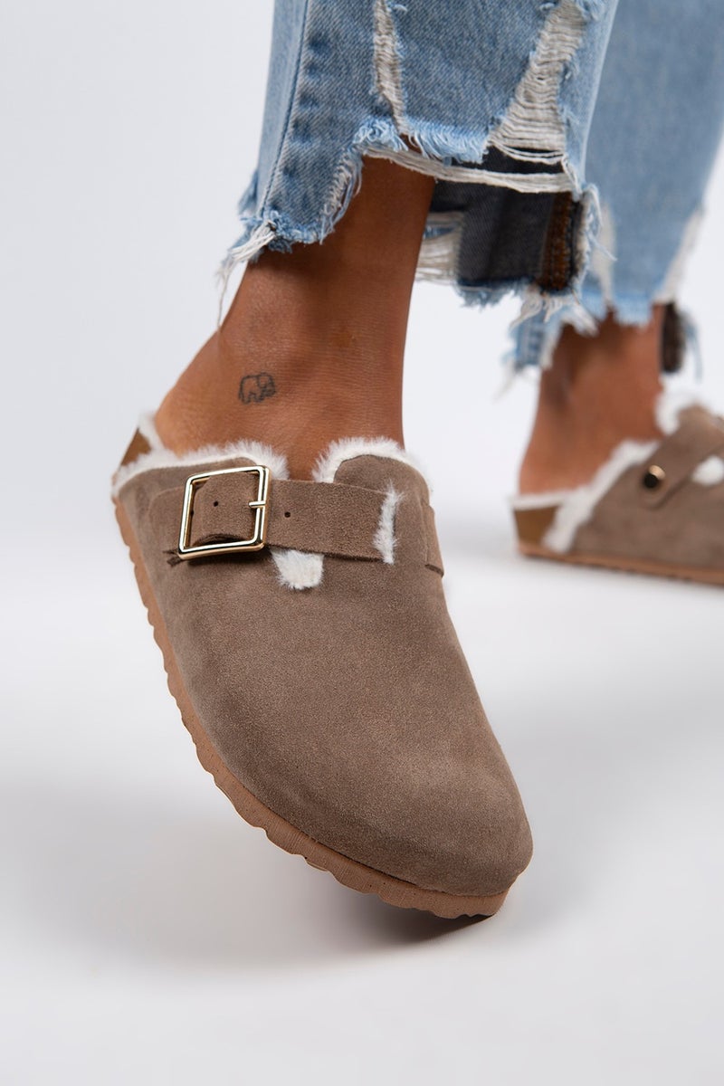 Manijero Manjero Zeta Shearling Women's Genuine Leather Buckle Belted Shearling Mink Suede Slippers  - Image 5