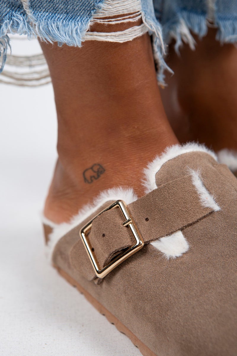 Manijero Manjero Zeta Shearling Women's Genuine Leather Buckle Belted Shearling Mink Suede Slippers  - Image 4