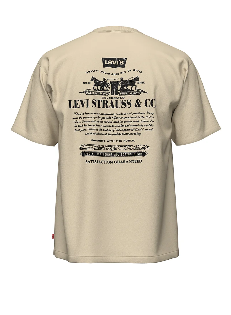 ليفايز تيشيرت ليفيز للرجال بطبعة جرافيك وقصّة كلاسيك