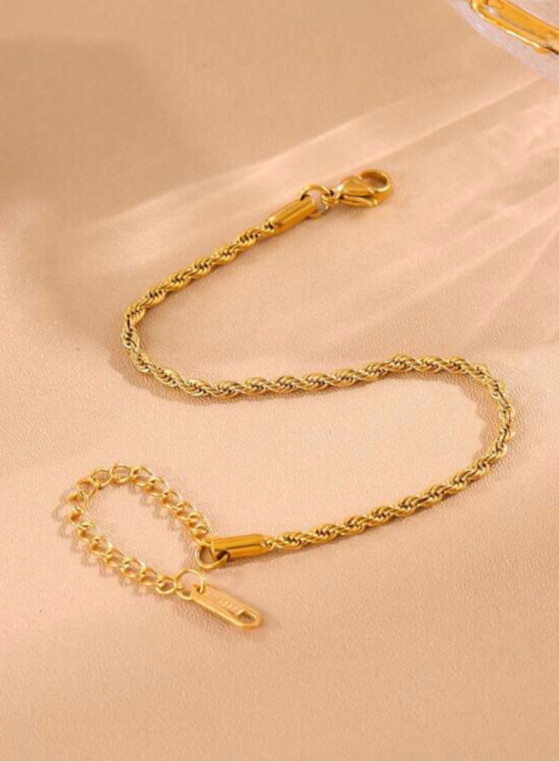 إيكوال اسوارة نسائية مصنوعة من الاستانلس ستيل مطلية باللون الذهبي عيار 18 - Image 4