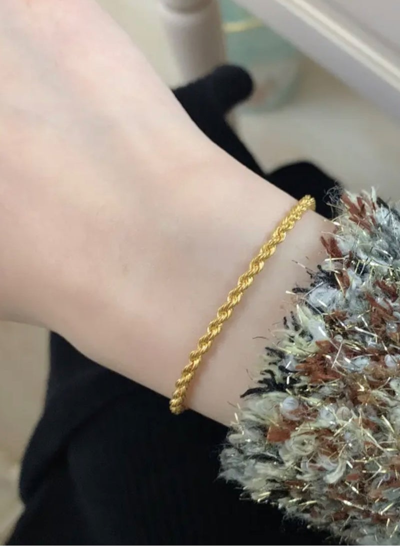 إيكوال اسوارة نسائية مصنوعة من الاستانلس ستيل مطلية باللون الذهبي عيار 18 - Image 2