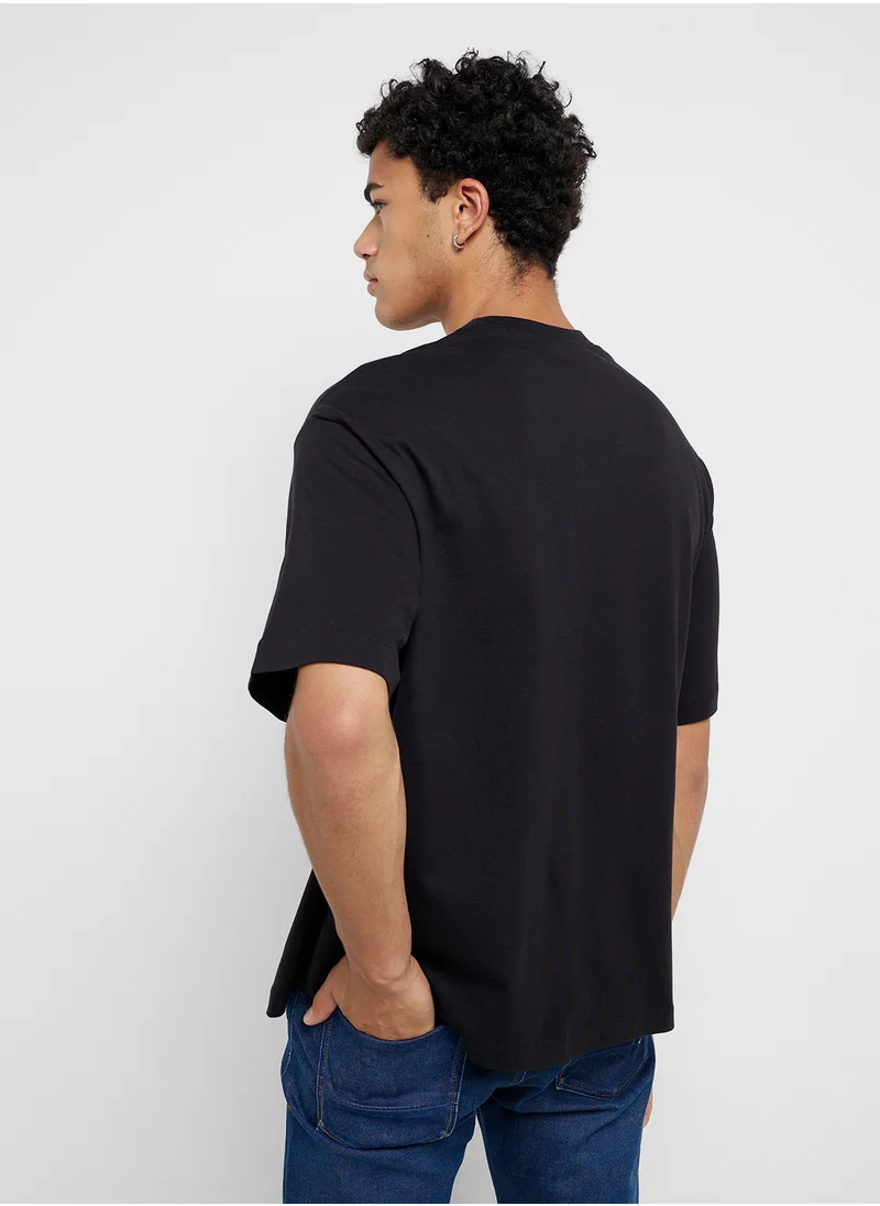 Calvin Klein Jeans Logo Crew Neck T-Shirt