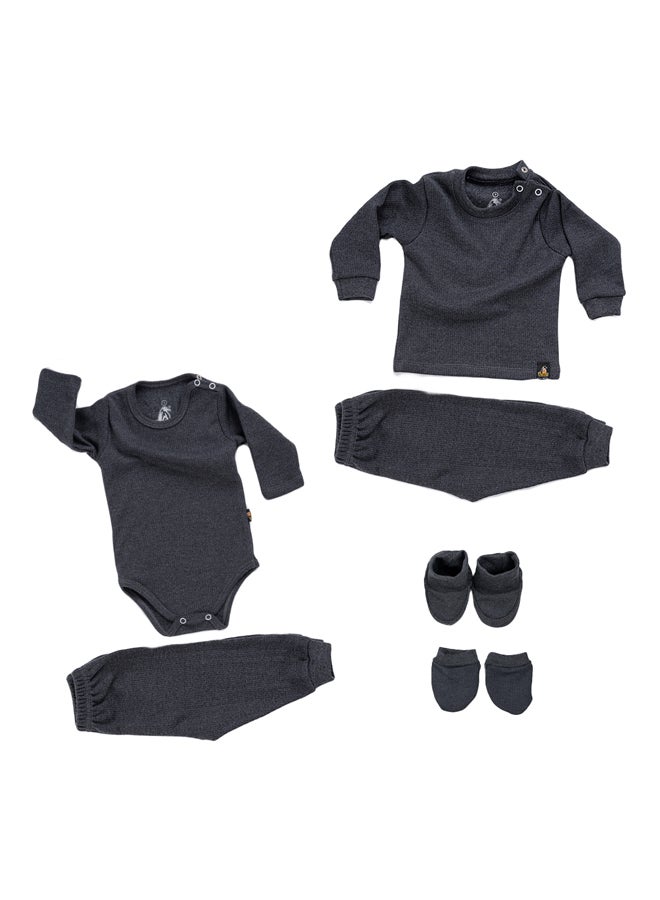 ثيرمو مجموعه بيبي ثيرمو 6 قطع 
2 بنطلون + سلوبت + توب + جوز لكلوك + جوز جوانتي