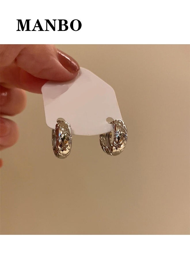 Silver earrings, luxurious yet simple textured earrings, sophisticated and versatile everyday earrings for women.
