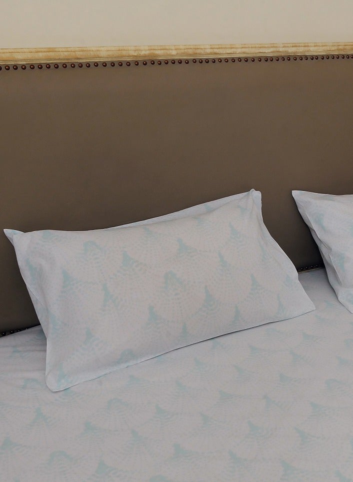 Home-Tex Design طقم ملاءات مسطحة مطبوعة مقاس كينج من القطن بنسبة 100% بتصميم Hometex مكون من 3 قطع باللون الأزرق إيفينتيل - 1 ملاءة مسطحة (240 × 260 سم) + 2 غطاء وسادة (50 × 80 سم)  - Image 2