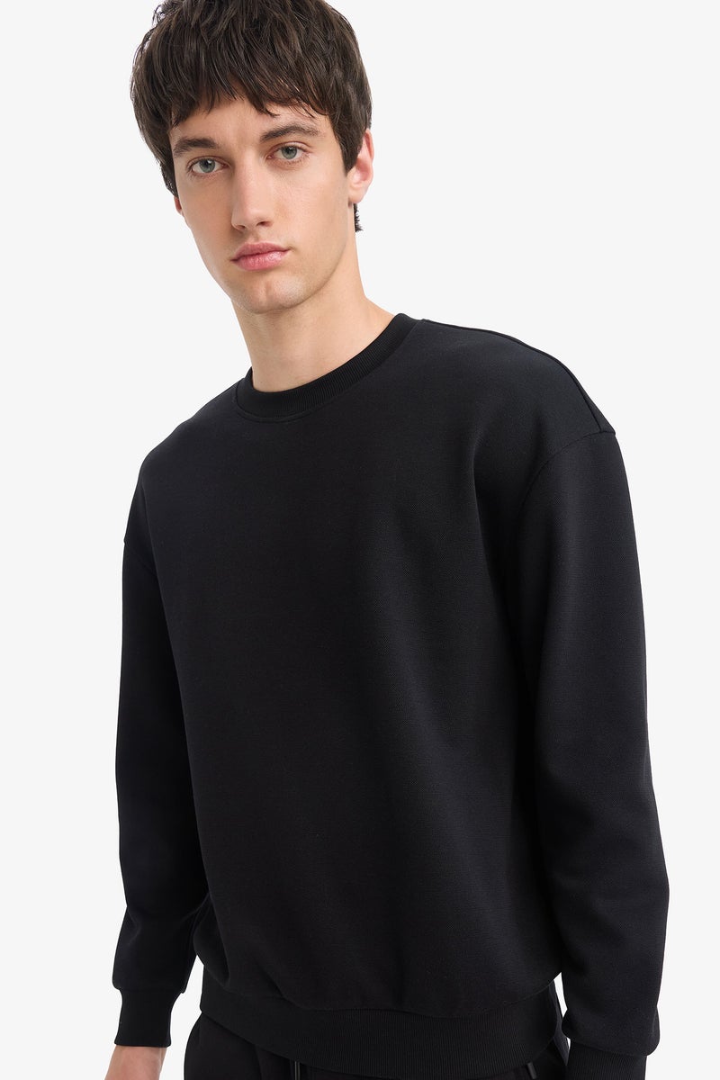 DeFacto Black Man Boxy Fit Long Sleeve Sweatshirt Casual - Image 1