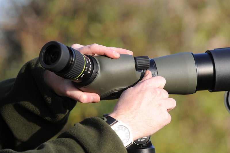 VANGUARD Endeavor XF 60A Angled Eyepiece Spotting Scope, 15-45x60, Waterproof/Fogproof - Image 2