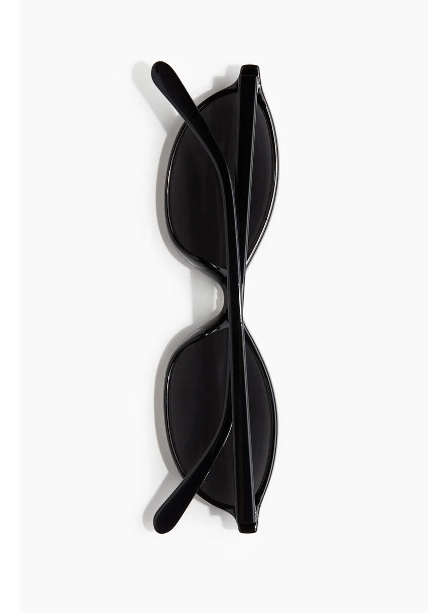 اتش اند ام Oval Sunglasses