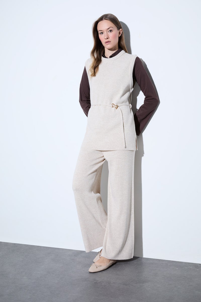 DeFacto Beige Woman Crew Neck Belt Detail Knit Vest Casual - Image 2