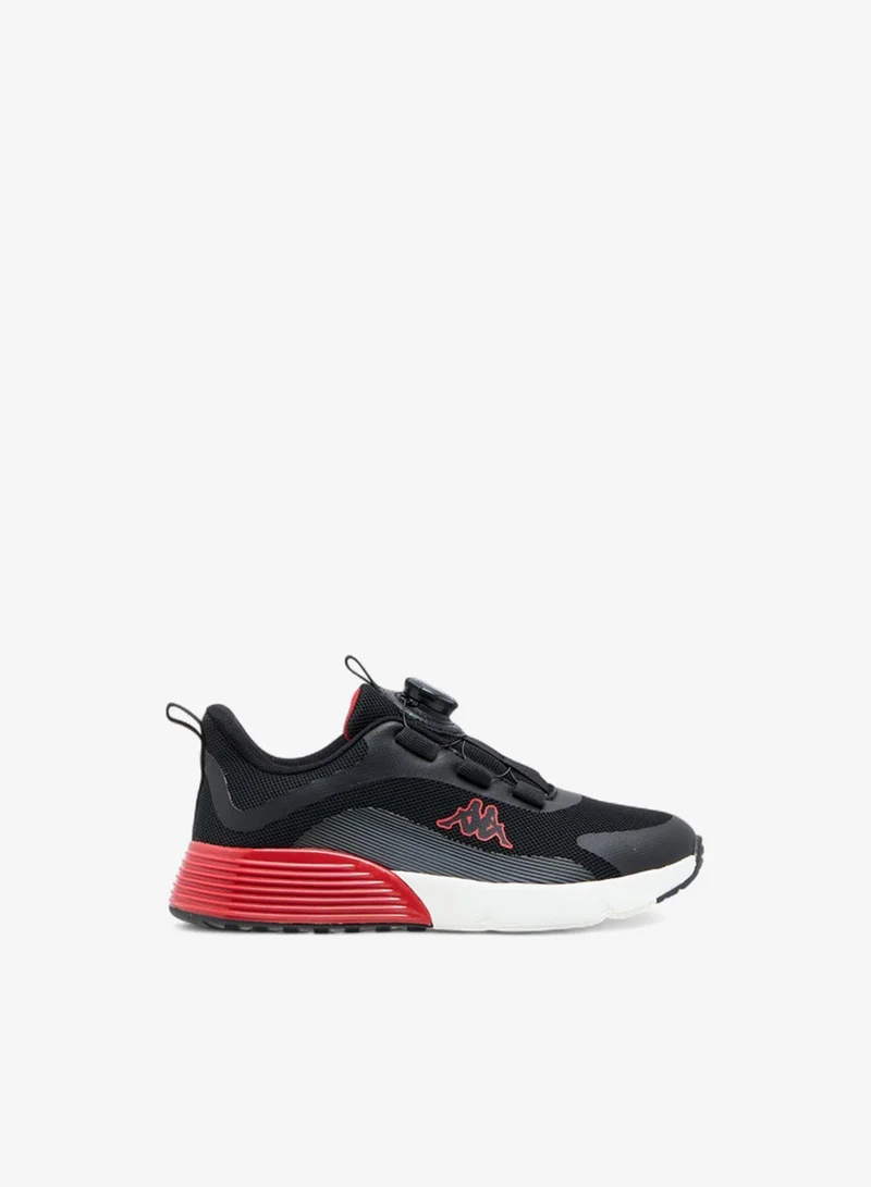 كابا حذاء رياضي للأولاد بطبعة شعار وإبزيم دوار