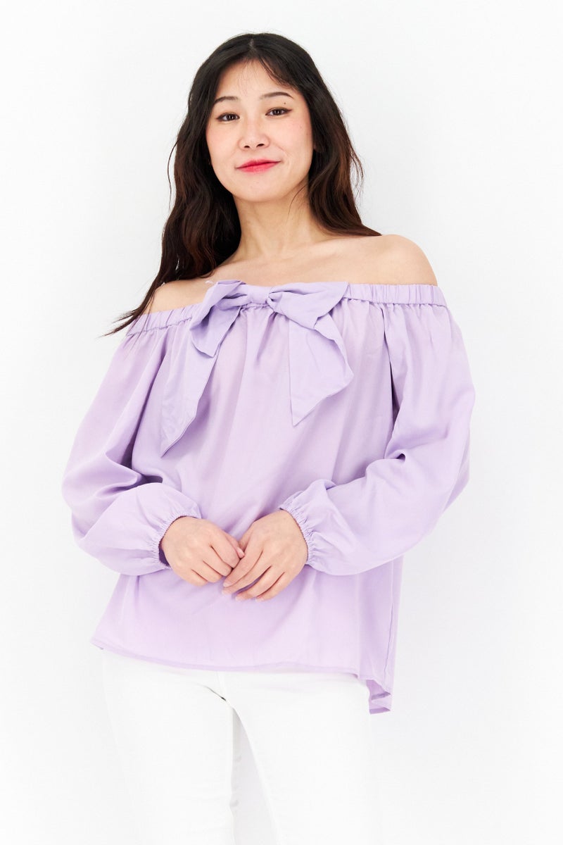 Riley & Rae بلوزة نسائية بأكتاف مكشوفة بأكمام طويلة بلون ليلك - Image 1