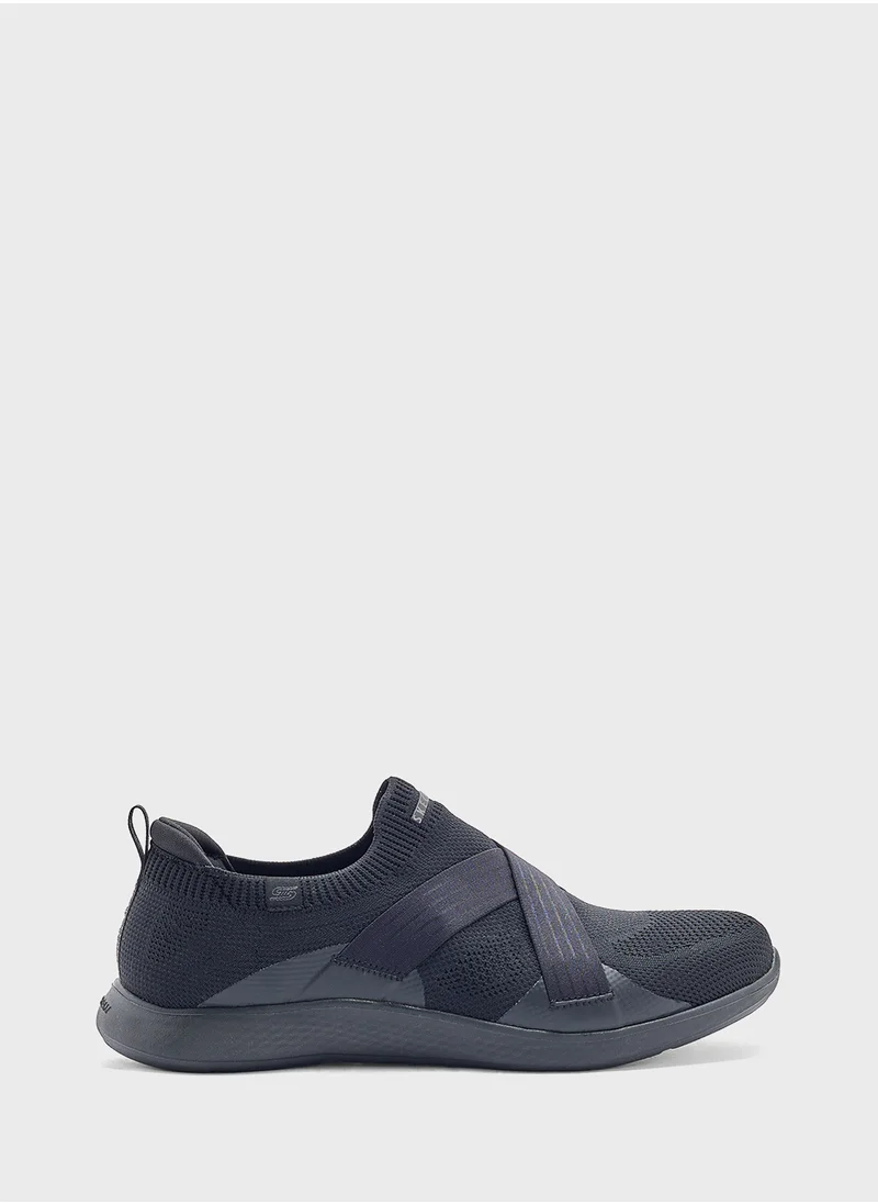 سكتشرز Vapor Foam Lite