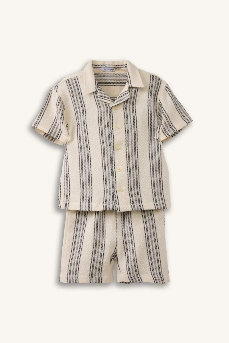 ديفاكتو 2 piece Oversize Fit Resort Neck Striped Set