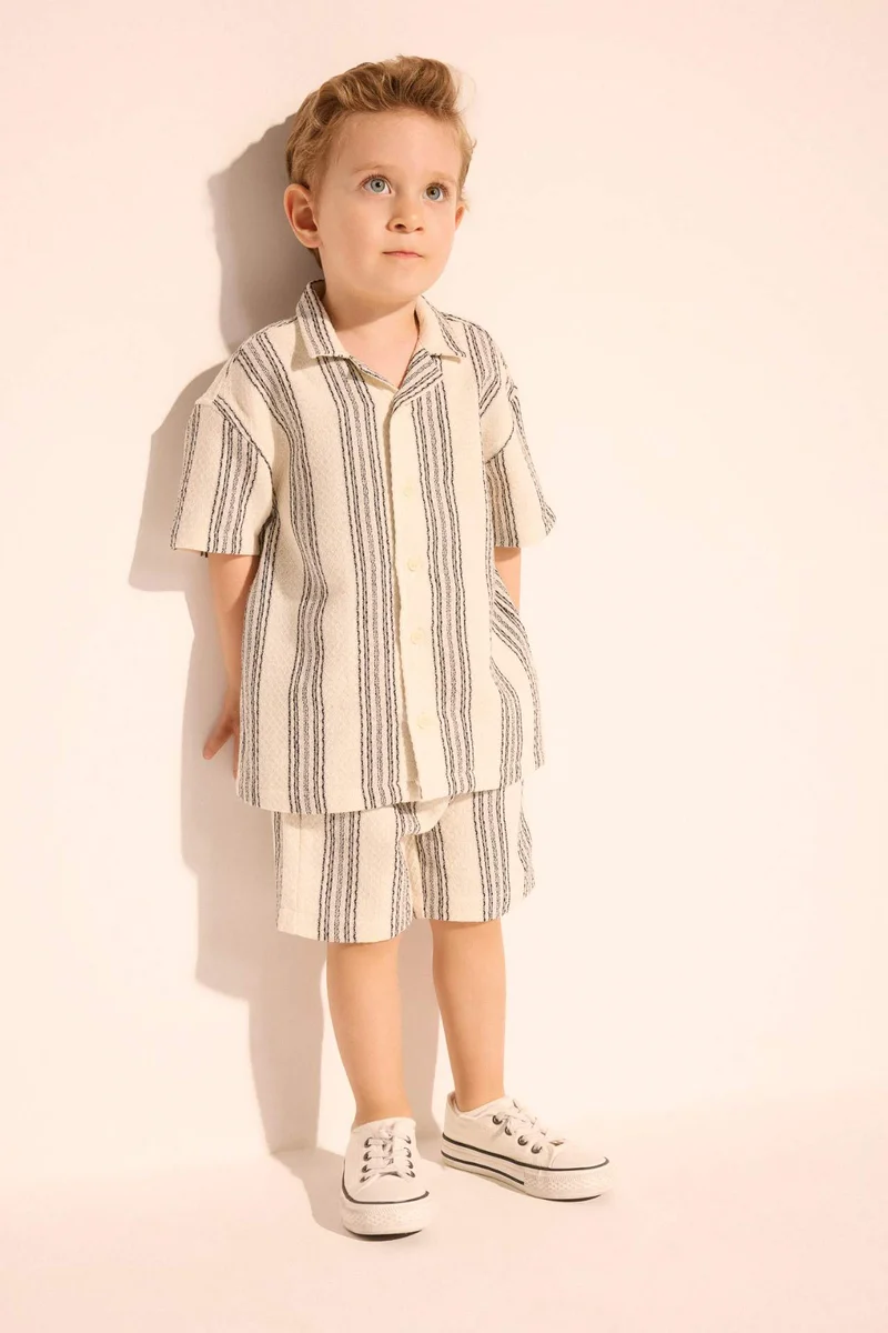 ديفاكتو 2 piece Oversize Fit Resort Neck Striped Set