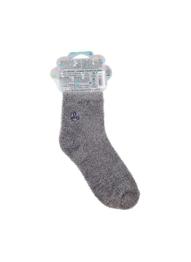 Earth Therapeutics Aloe Vera Socks – Infused with natural aloe vera & Vitamin E – Helps Dry Feet, Cracked Heels, Calluses, Rough Skin, Dead Skin - Grey  - Image 2