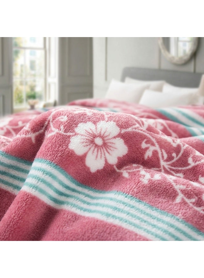 Luxury Soft Plush Mink Blanket – Floral Design – 220 × 240 cm – 1.6 kg – Warm & Cozy Bed Blanket - Image 2