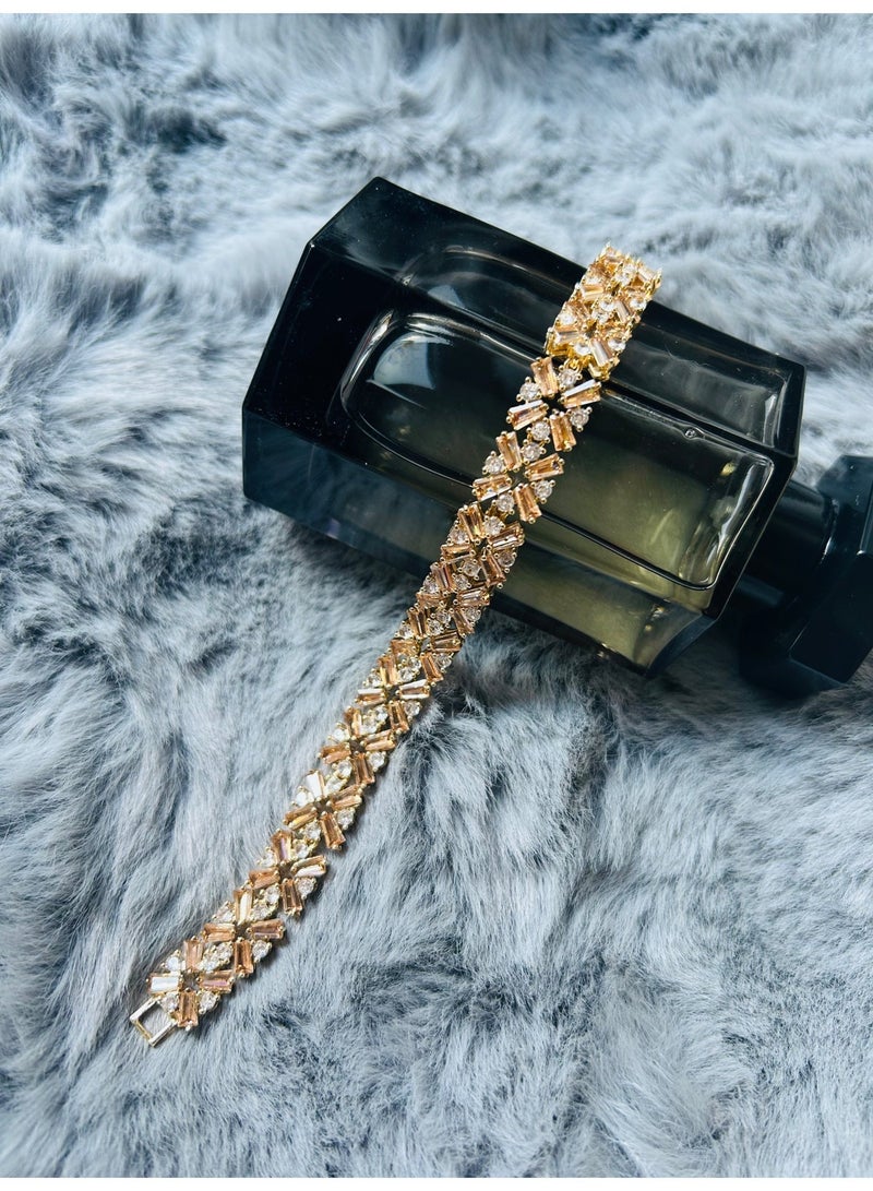 سوار زركون الشمسي المتدرج المذهب بالذهب 18 كريت - تصميم كتلة هندسية متلألئ مصنوع بحرفية متقنة للنساء (طول 17 سم، عرض 1 سم) - Image 5