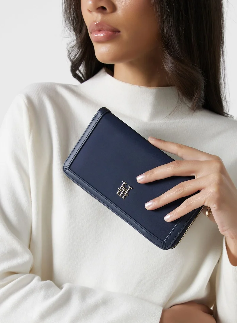 TOMMY HILFIGER Essential Flap City Compact Wallet