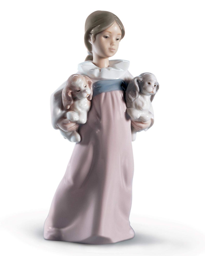 LLADRÃ“ LLADR Glossy Porcelain Figure of Girl Arms Full of Love in Pastel Tones Decorative Porcelain Figurine of a Little Girl with Puppies 