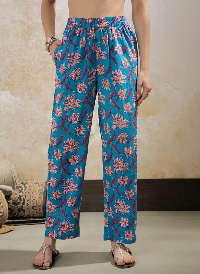 SASSAFRAS SASSAFRAS Blue Floral Cambric V Neck Kurta, Pencil Pants and Dupatta Set