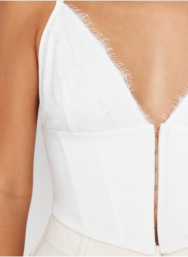 trendyol - Bridal White Crop Lined Woven Agraphed Lace Bustier TPRAW23BS00045 - Image 1