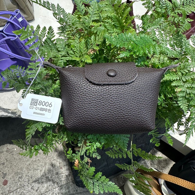 Exquisite Genuine Leather Zipper Clutch Bag, Portable Creative Coin Storage Bag, Women'S Small Wallet, Versatile Women'S Bag - Image 1
