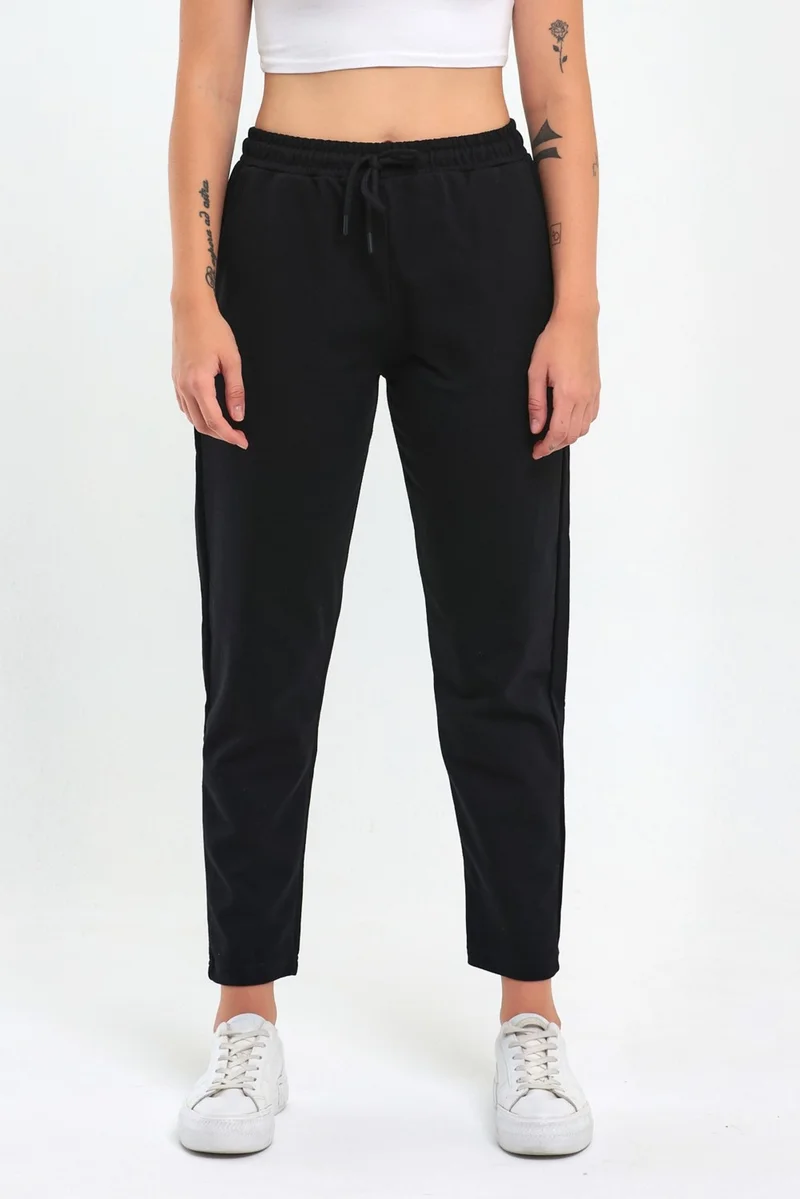 mmetalic Women's Black Classic Pocket Sweatpants