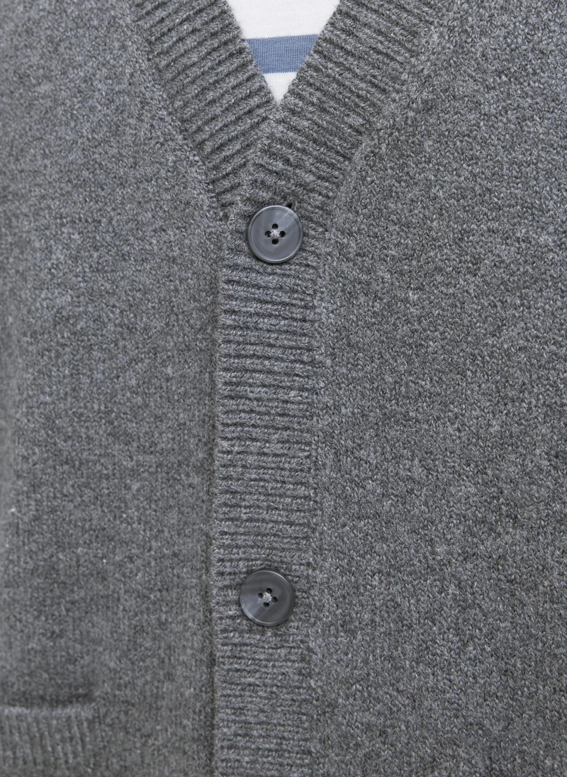JACK & JONES  Loose Fit Knitted  Cardigan for Men | Best Price UAE