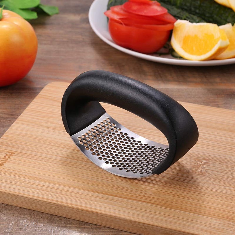 we3 we3 Garlic Press Stainless Steel Garlic Ginger Crusher Mincer Garlic Peeler Ergonomic Handle Labor Saving Easy to Use and Clean - Image 5