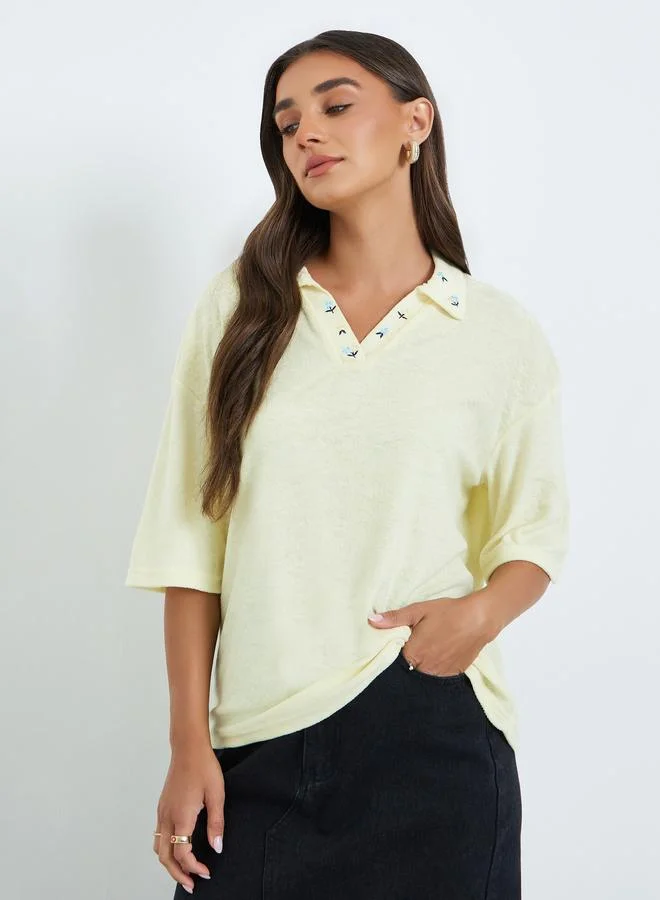 ستايلي تيشيرت بولو مطرز للنساء