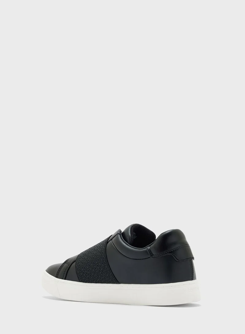 CALVIN KLEIN Lace Up Low Top Sneakers