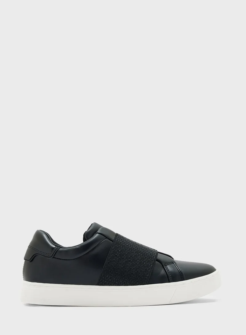 CALVIN KLEIN Lace Up Low Top Sneakers